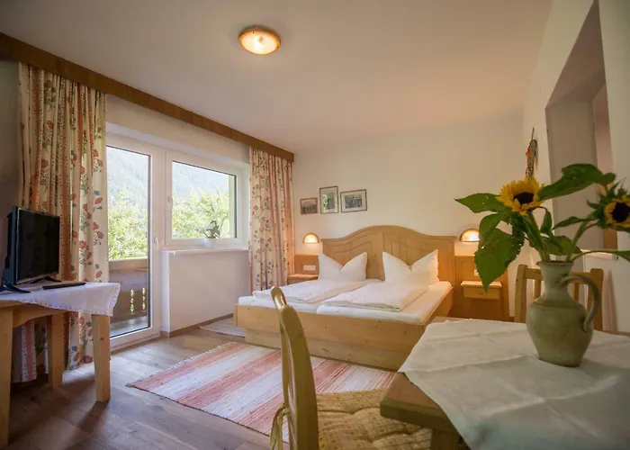 Feldhof פולפמס